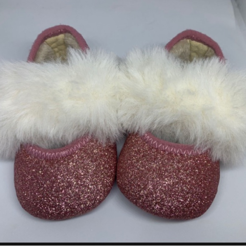 Baby Girl Pink Glitter UGG Slip-On with White Fur Size 0-6 mo